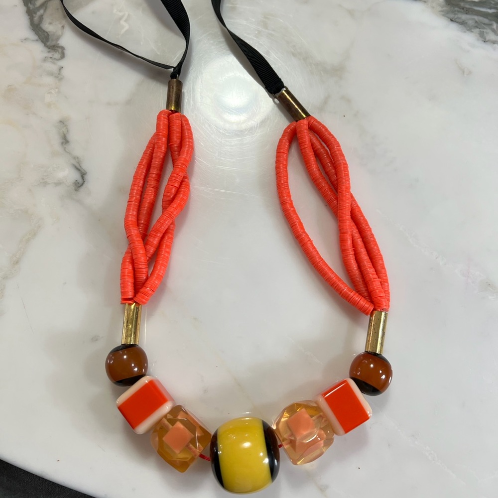 Hoss Intropia bead necklace, ribbon closure